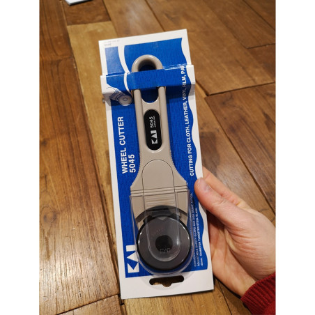 Taglierina rotativa Kai 5045 lama liscia 45 mm