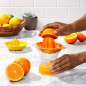 Spremiagrumi Oxo 2 in 1 per arance e limoni