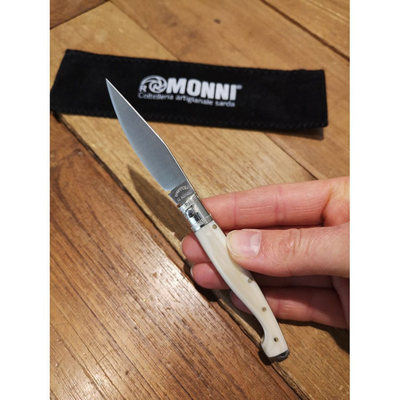 Coltello chiudibile Pattada Roberto Monni corno di Montone cm 21,5