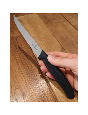 Coltello tavola a punta ondulata. Il migliore in commercio