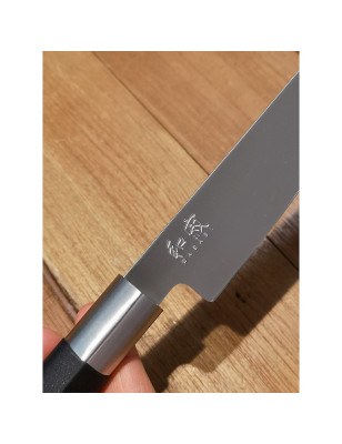 Coltello cuoco Kai Wasabi black 6715U. Alta qualità giapponese al giusto prezzo