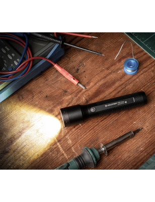 Torcia a led P7R Core Led Lenser. Garanzia 7 anni