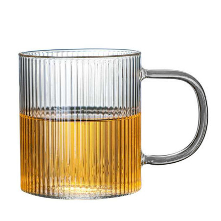 Bicchiere da tè con manico grande "Stripes" 400 ml. Realizzato in vetro borosilicato