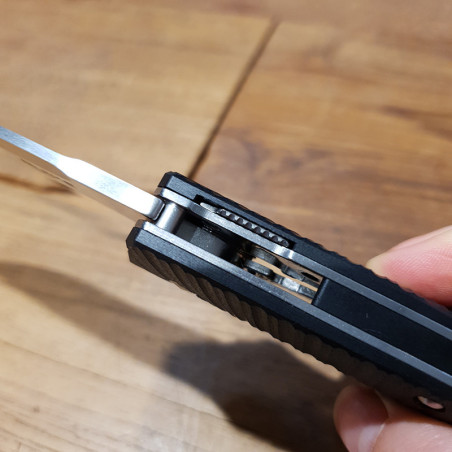 Coltello da tasca sportivo EDC | Ruike P852-B G10 nero