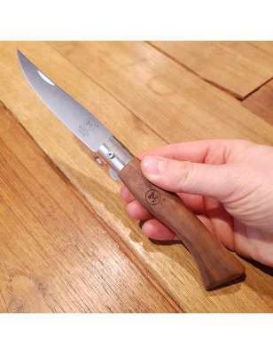 pocket knife