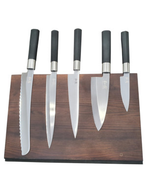Ceppo magnetico in legno completo di 5 Coltelli kai Wasabi Black