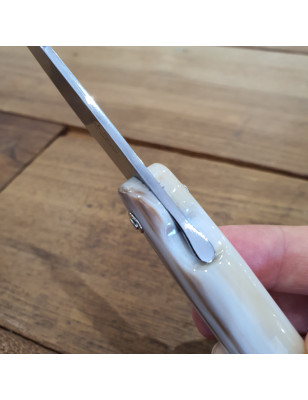 Coltello chiudibile artigianale realizzato a Scarperia in Italia