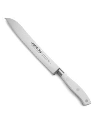 Coltello di qualità con lama seghettata ondulata