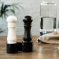 Set macinini sale e pepe CrushGrind bianco e nero Set macinini sale e pepe CrushGrind bianco e nero
