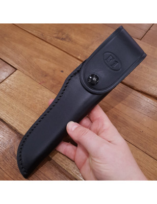 Coltello di altissima qualità con fodero in pelle