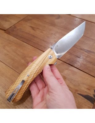 Coltello da collezione realizzato a Maniago in Italia