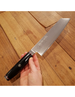 Coltello Kiritsuke damasco Yaxell Super Gou Ypsilon 20 cm