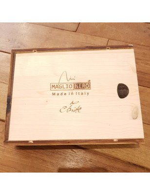 Coltelli da tavola con elegante scatola regalo in legno
