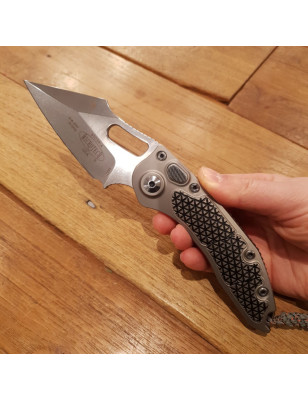 Coltello chiudibile Microtech Stitch Titanio collezione privata
