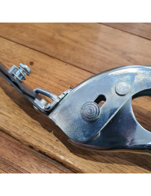 Coltelleria Piva, affilatura forbici con ritiro e consegna in tutta Italia