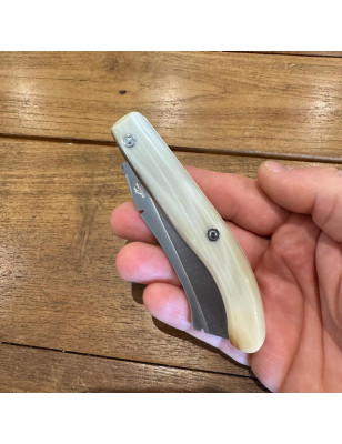 Coltello Mozzetta Guardiagrele Nino corno finitura lama a specchio