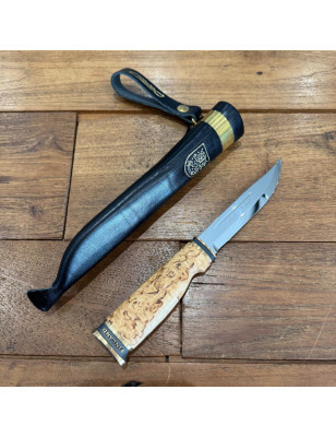 Coltello artigianale a lama fissa realizzato in Finlandia