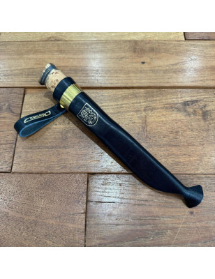 Coltello Marttiini con manico in legno e fodero in pelle