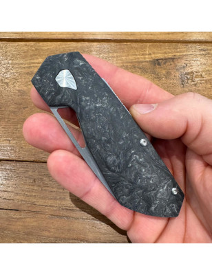High quality pocket knife made of premium materials