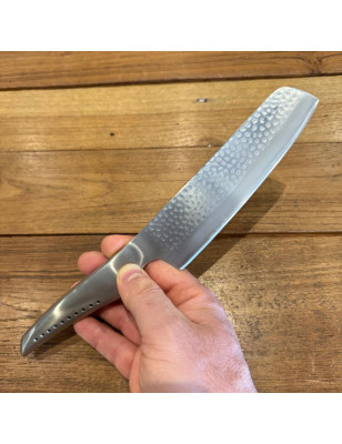 Coltello Nakiri Global con lama di alta qualità