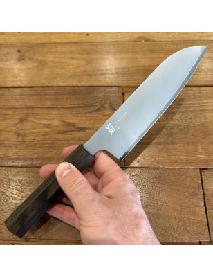Coltello professionale multiuso Santoku realizzato in Giappone