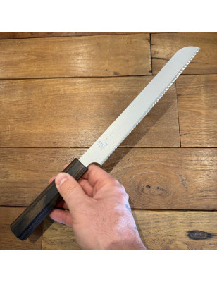 Coltello professionale per pane e dolci. Manico in legno di Pakka