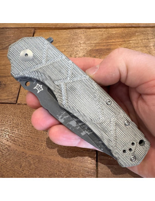 Fox Uro FX-557 è un coltello di alta qualità per l'uso quotidiano