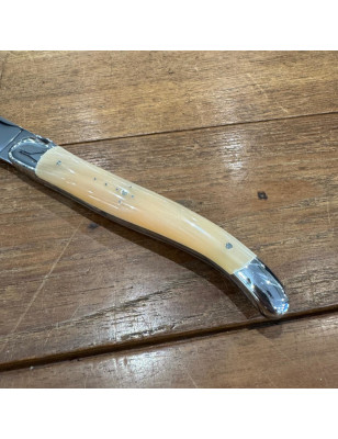Set 6 coltelli bistecca Forge de Laguiole manico corno chiaro. Realizzati a mano in Francia