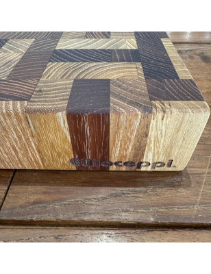 Tagliere da cucina realizzato con legno pregiato. Coltelleria Piva Conselve