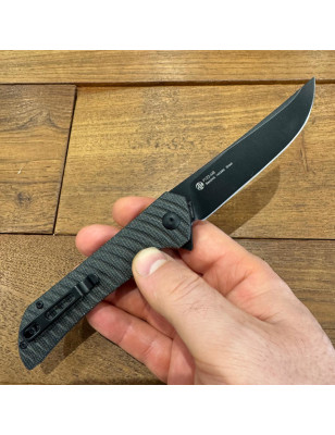 Coltello pieghevole con manico in micarta nera e clip per cintura