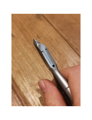 Tronchese cuticole inox Wictor manico 12 cm taglio 5 mm