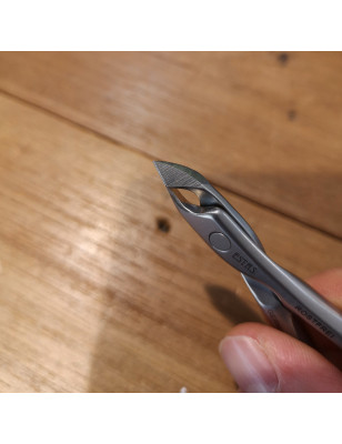 Tronchese per pelli Estas 33172. Qualità prezzo