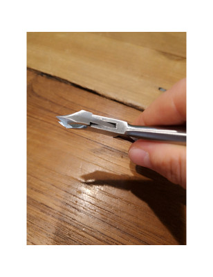 Tronchese cuticole inox Wictor manico lungo taglio 6 mm