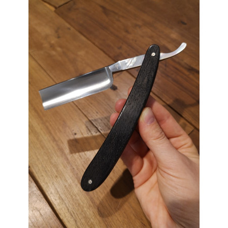 Rasoio a mano libera Boker 6/8 legno di Quercia
